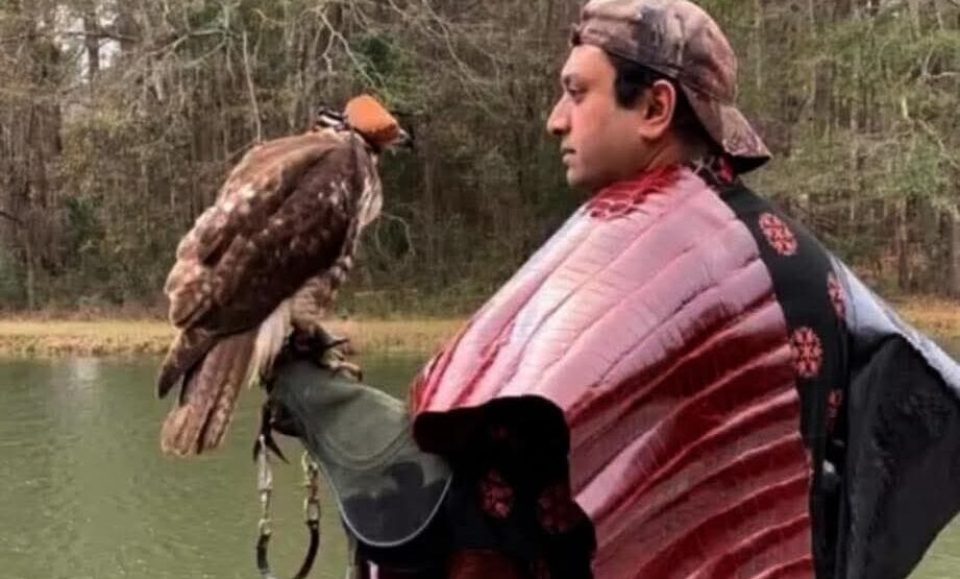 ee758a1b-be66-48dc-b777-4786b34a0ba3